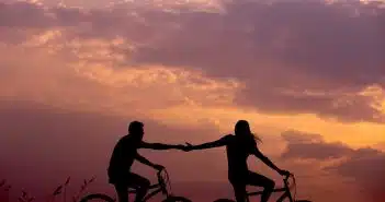 Raviver la flamme dans votre couple : 6 attitudes à adopter lorsque votre femme ne vous aime plus.