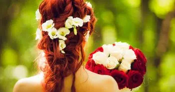 Pourquoi utiliser des couronnes de fleurs le jour de votre mariage ?