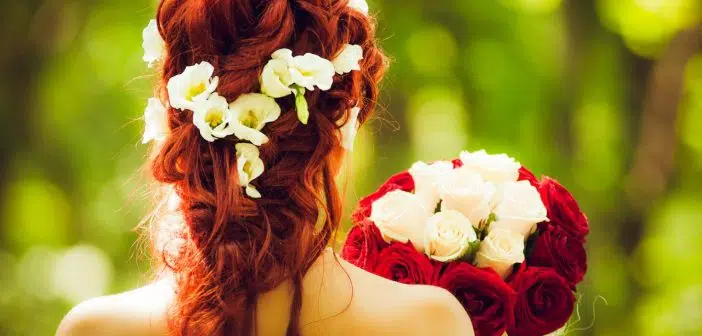 Pourquoi utiliser des couronnes de fleurs le jour de votre mariage ?