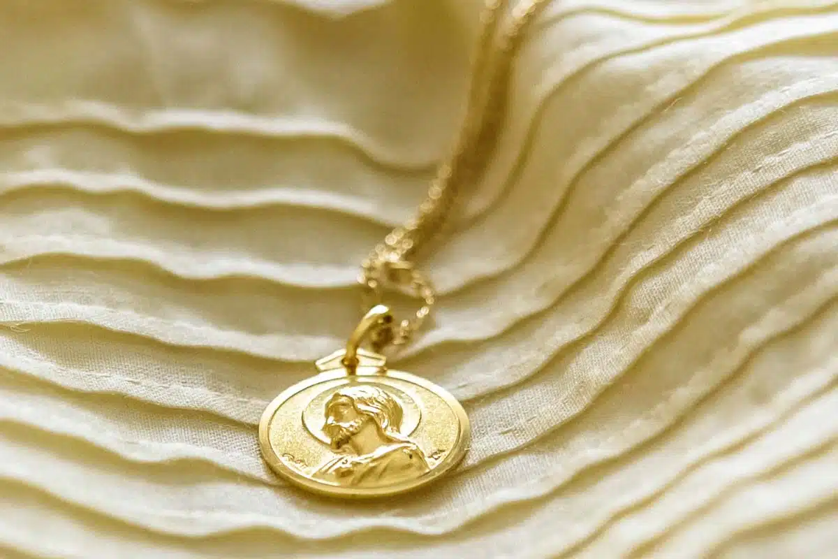 médaille de baptême